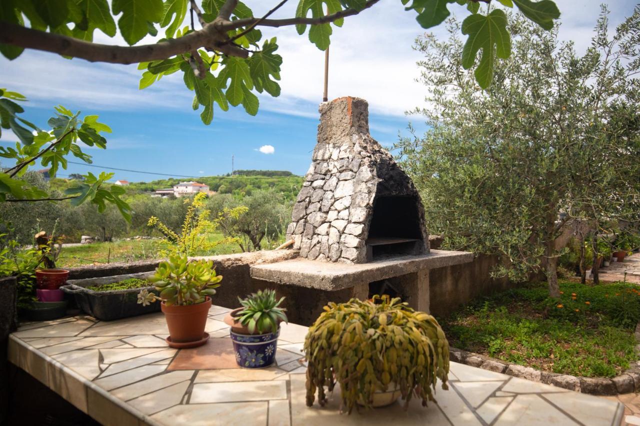 Apartment Linda Vrbnik  Εξωτερικό φωτογραφία